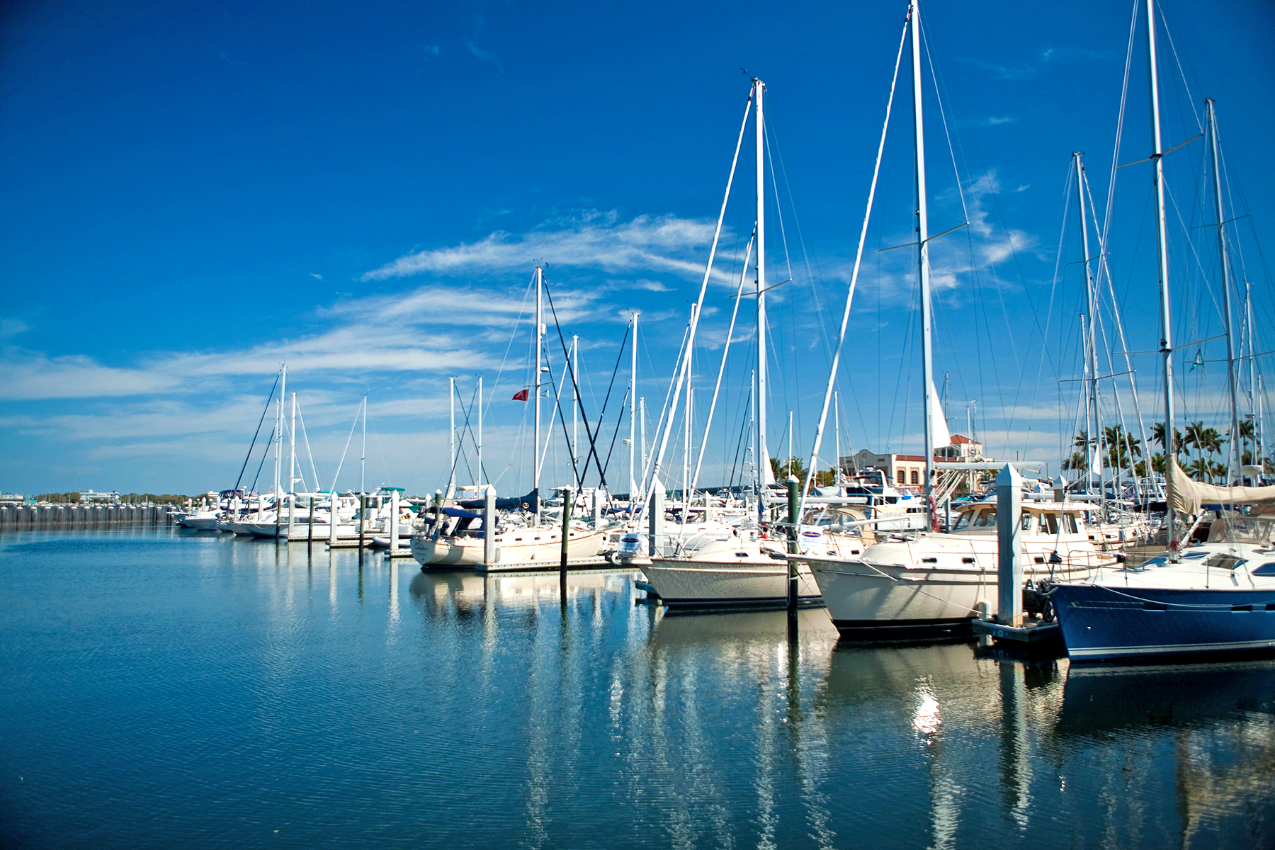 Waterfront boating community and marina on the Manatee River in Bradenton, Florida